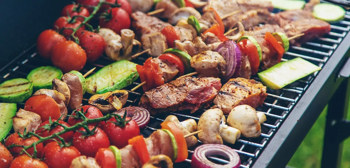 BBQ met kok of buffet: welke keuze zorgt voor de beste beleving?